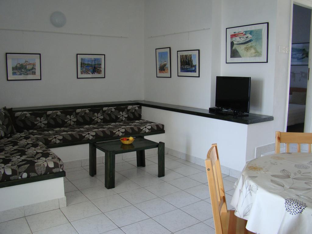Apartments Sanda 穆泰尔岛 客房 照片