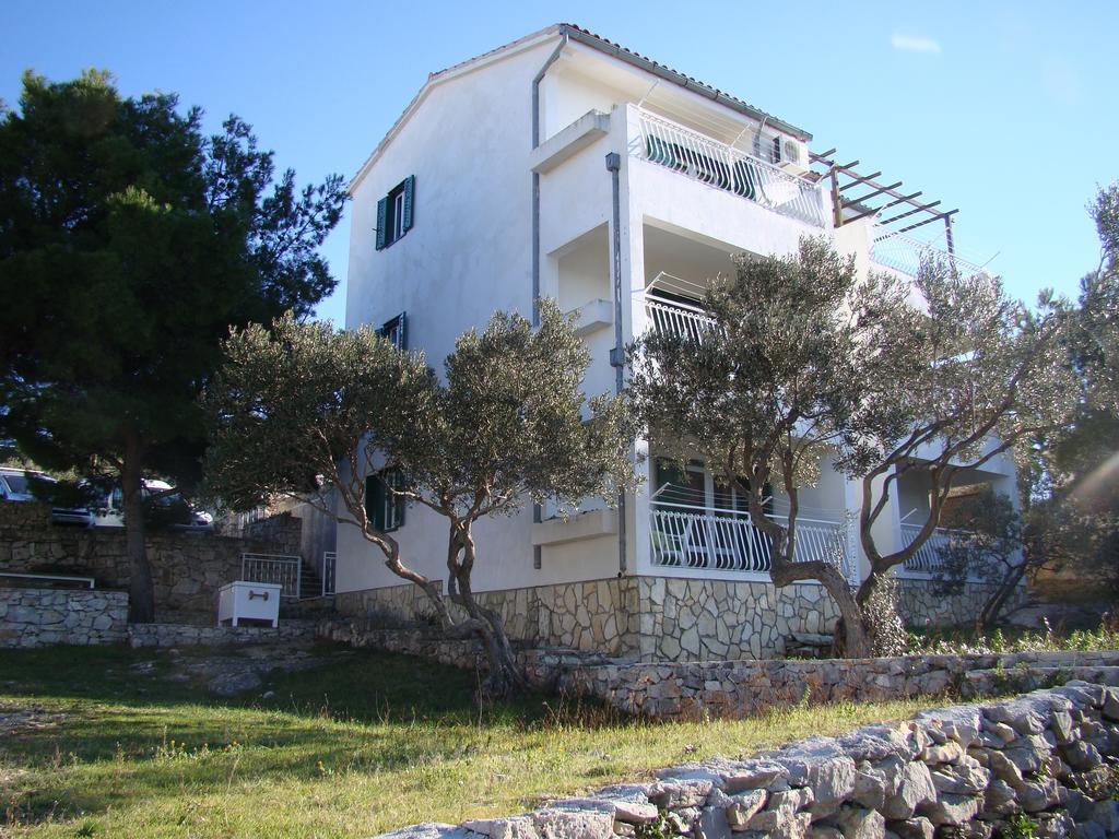 Apartments Sanda 穆泰尔岛 外观 照片